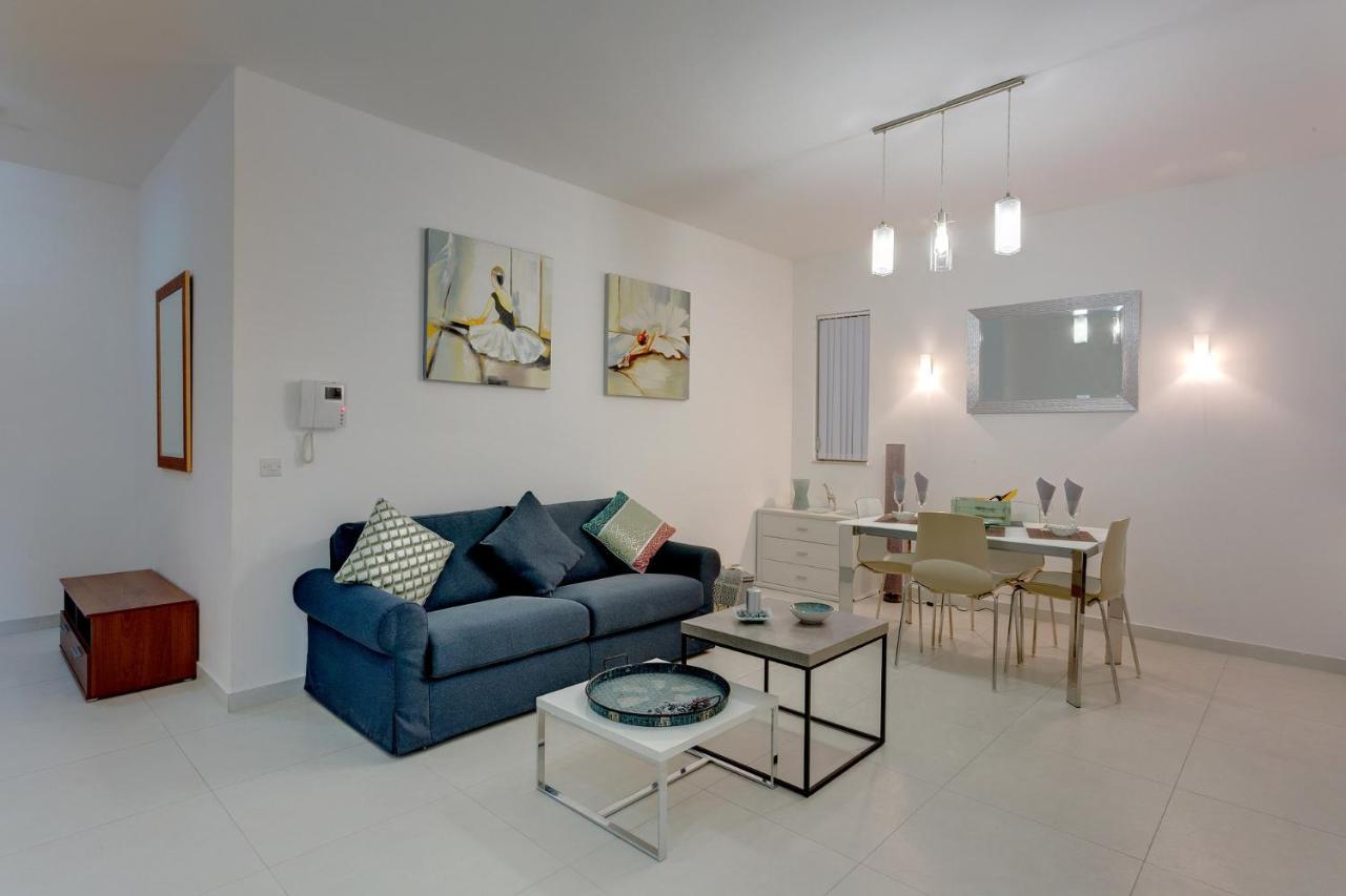 Modern Apartment In The Best Location, Perfect For Families Сліма Екстер'єр фото